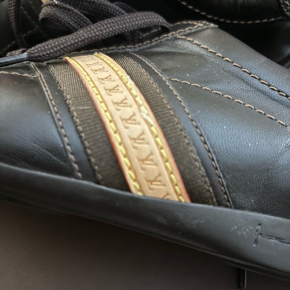 Louis Vuitton sneakers - Picture 8 of 11